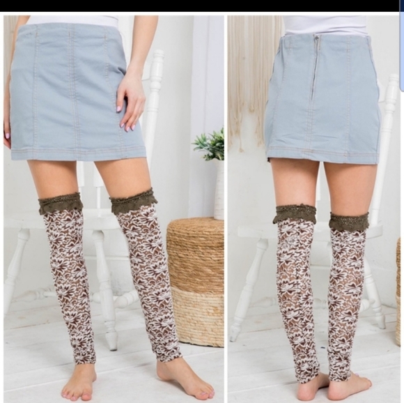 COPY - RYU A'REVE FLORAL. Lace Leg Warmers - Picture 2 of 5